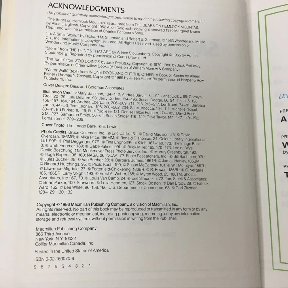 VINTAGE 1986 Small World Classroom Reading Book Homeschooling Library Level 7